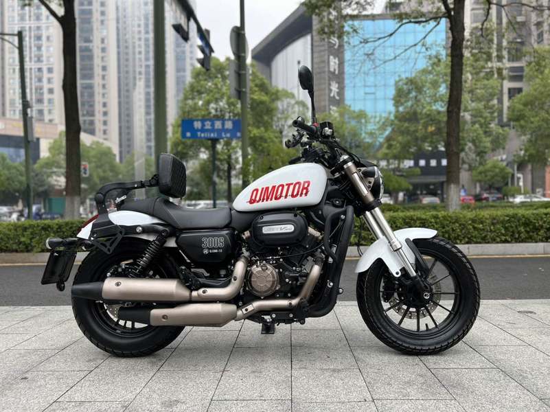 二手QJMOTOR闪300
