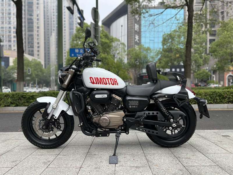 二手QJMOTOR闪300