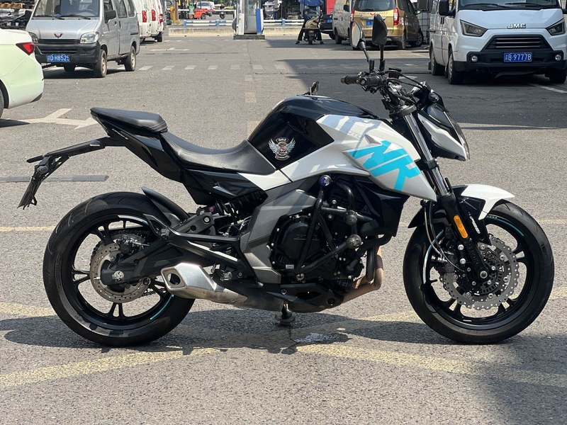 二手春风400NK