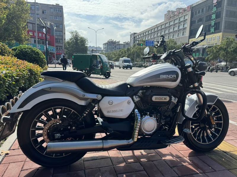 二手奔达Rock300 灰石