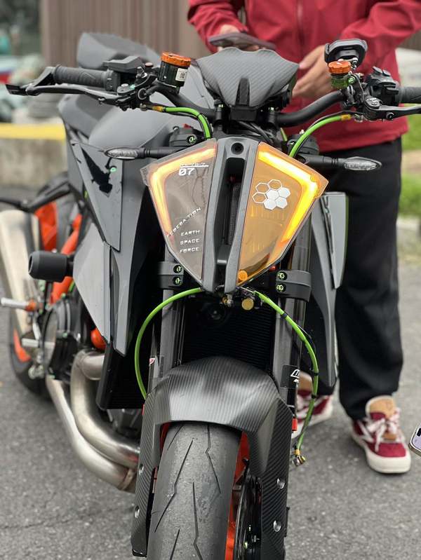 二手KTMR2R1290 Super Duke