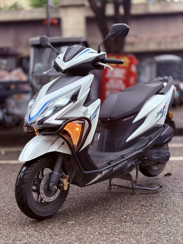 二手新大洲本田裂行 RX125Fi
