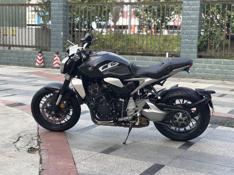 二手本田CB1000R