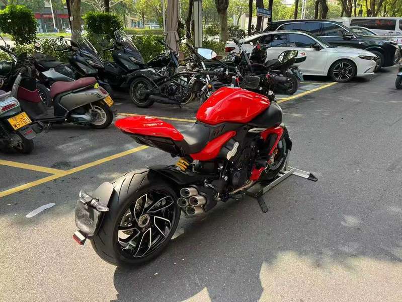 二手杜卡迪Diavel V4