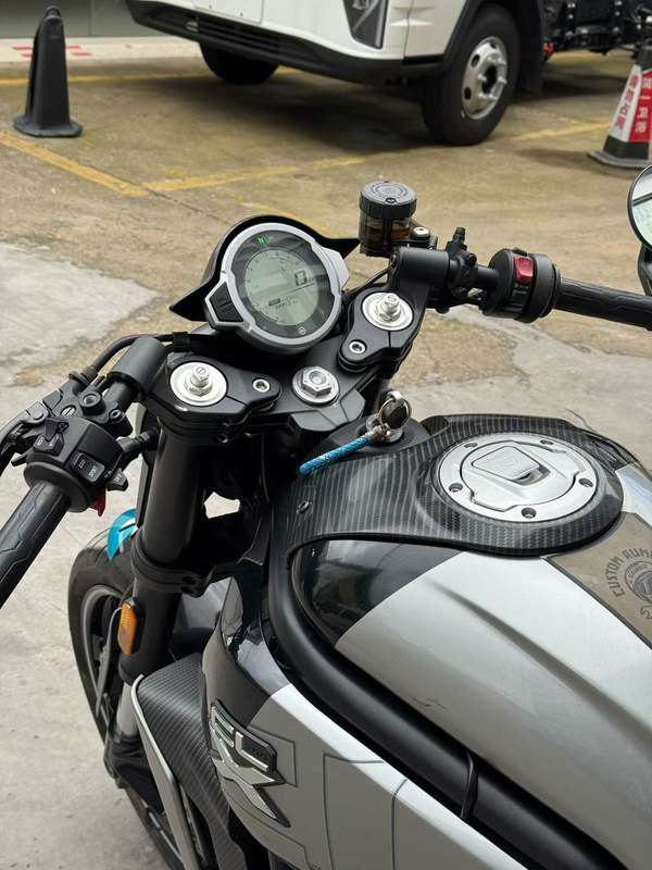 二手春风700CL-X