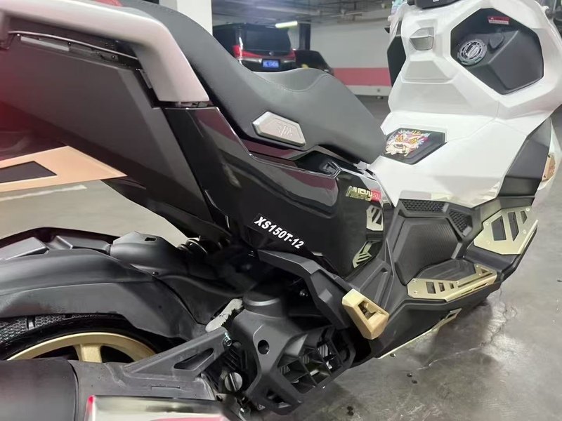 二手三阳哈士奇 Husky ADV150