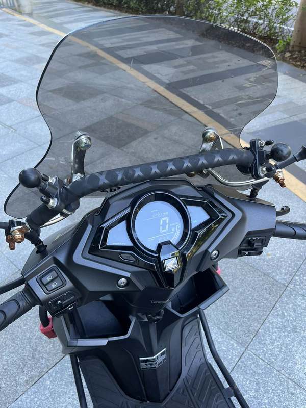 二手新大洲本田裂行 RX125Fi
