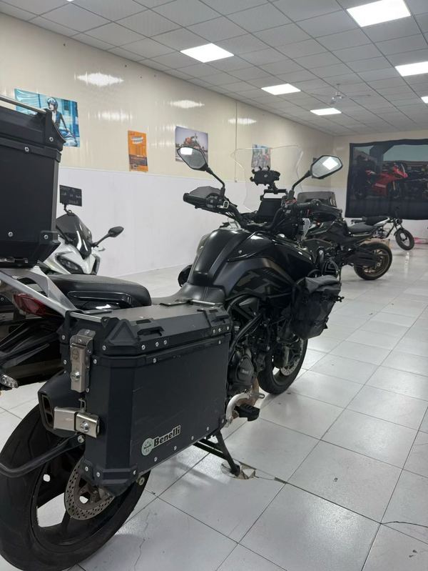 二手贝纳利TRK702