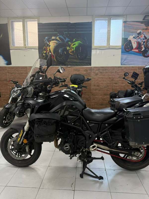 二手贝纳利TRK702