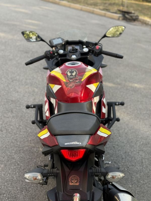 二手豪爵铃木GSX250R