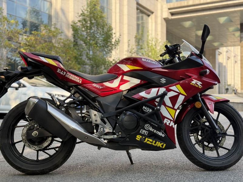 二手豪爵铃木GSX250R