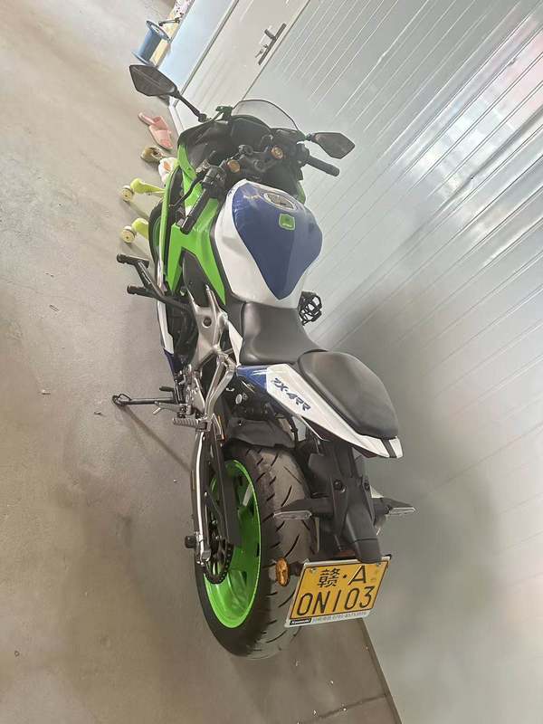 二手川崎ZX-4R