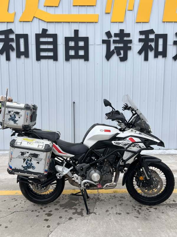 二手贝纳利金鹏 TRK502