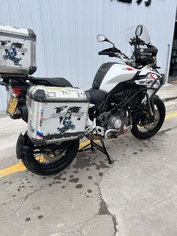 二手贝纳利金鹏 TRK502