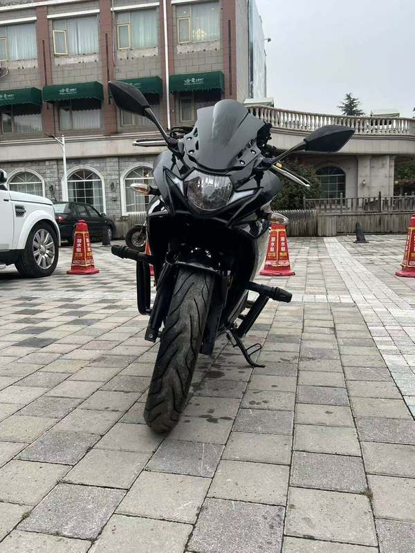二手豪爵铃木GSX250R