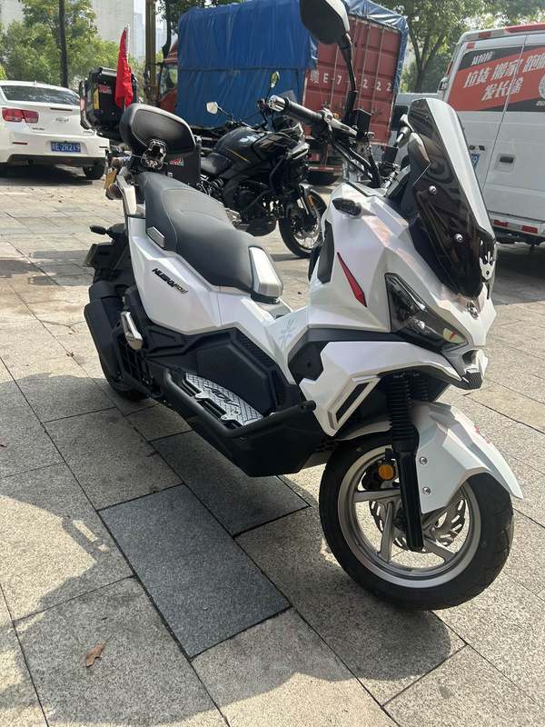 二手三阳哈士奇 Husky ADV150