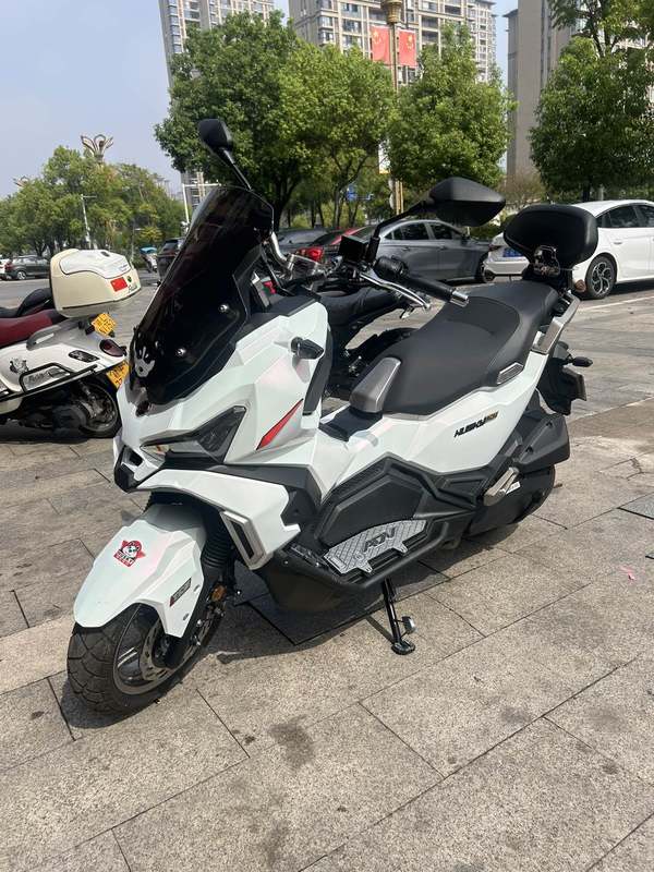 二手三阳哈士奇 Husky ADV150