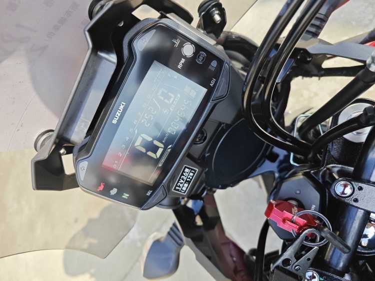 二手豪爵铃木DL250