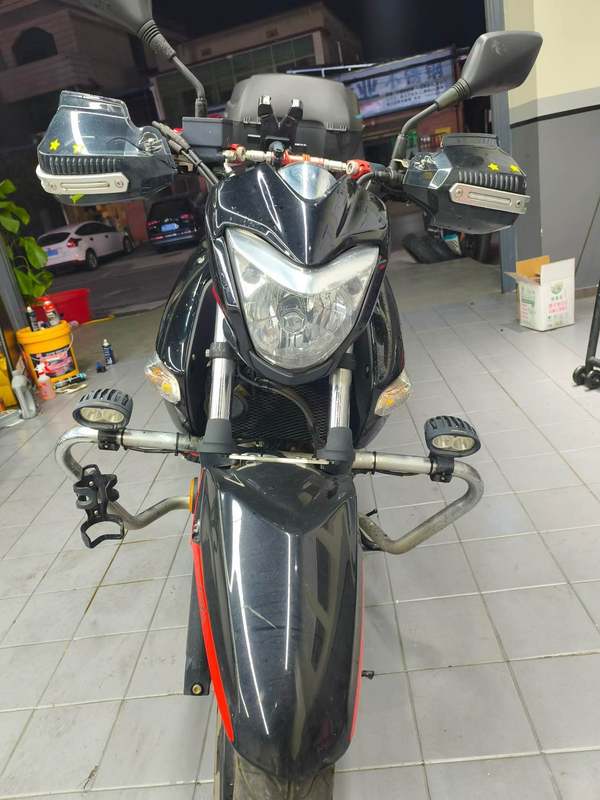 二手豪爵铃木骊驰 GW250