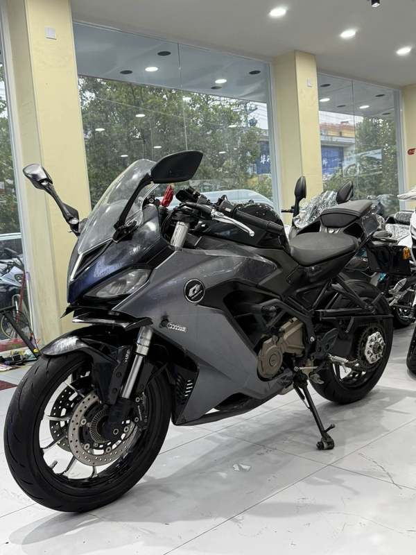 二手QJMOTOR赛400