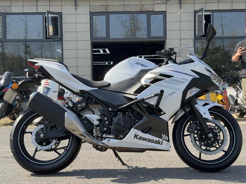 二手川崎Ninja 400