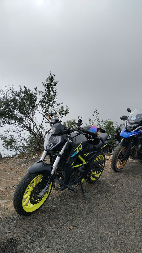 二手贝纳利小黄龙 TNT25