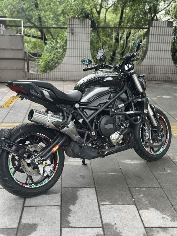二手贝纳利752S