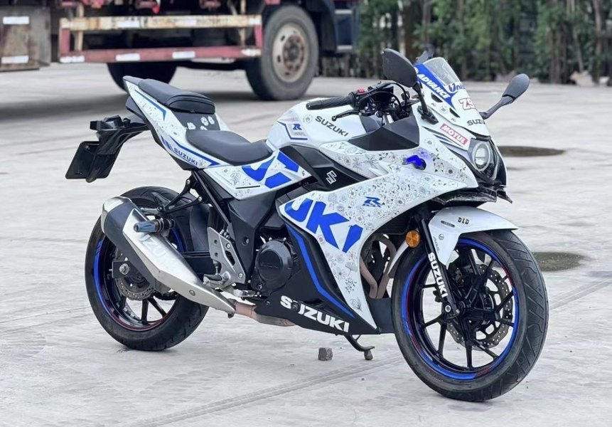 二手豪爵铃木GSX250R