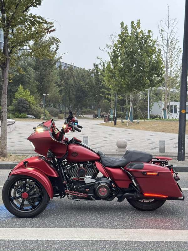 二手哈雷戴维森公路滑翔 Road Glide