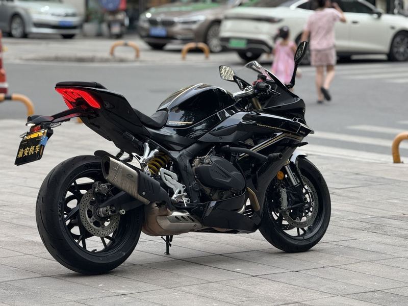 二手QJMOTOR赛800