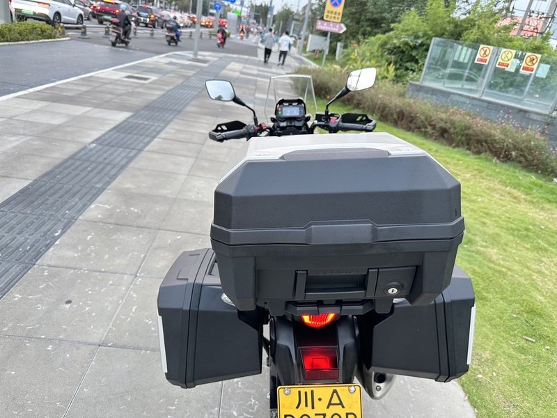 二手豪爵铃木DL250