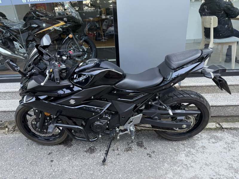 二手豪爵铃木GSX250R