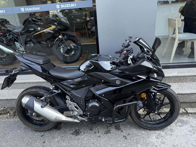 二手豪爵铃木GSX250R