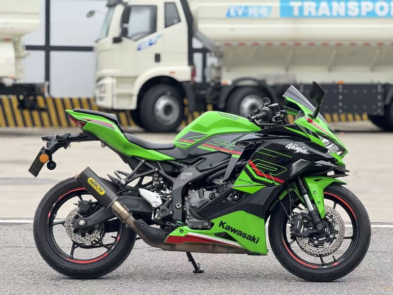 二手川崎ZX-4R