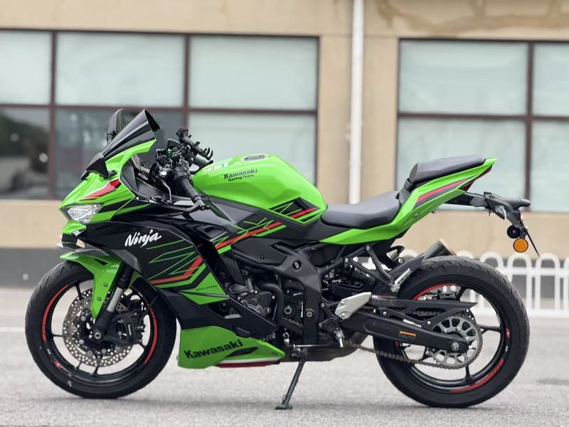 二手川崎ZX-4R