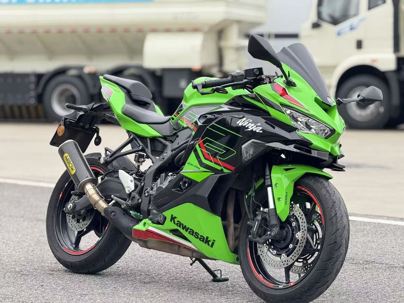 二手川崎ZX-4R