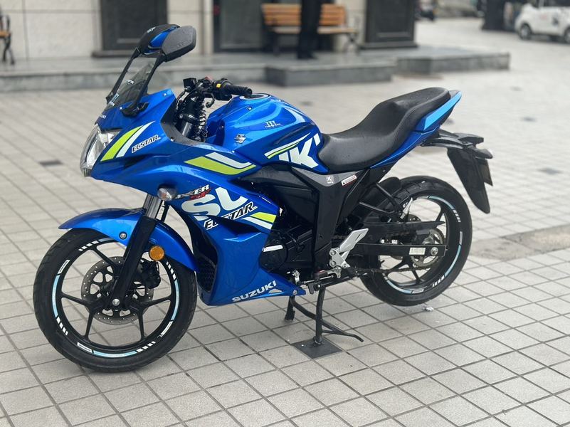 二手济南铃木极客飒 Gixxer 155