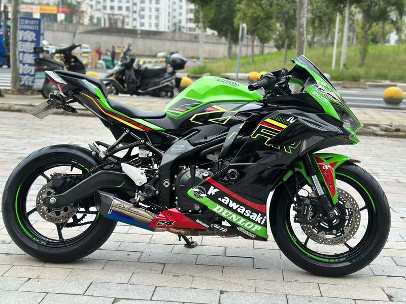 二手川崎ZX-4R