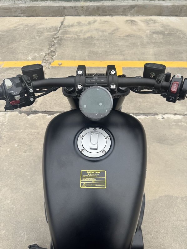二手QJMOTOR闪250