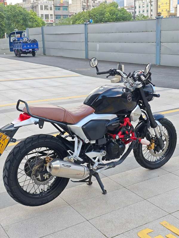 二手五羊本田鸷道 CB190SS