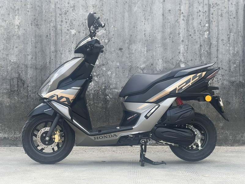 二手五羊本田NX125