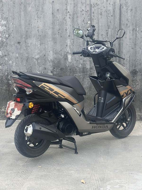 二手五羊本田NX125