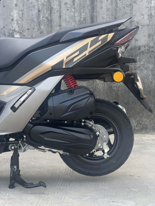 二手五羊本田NX125