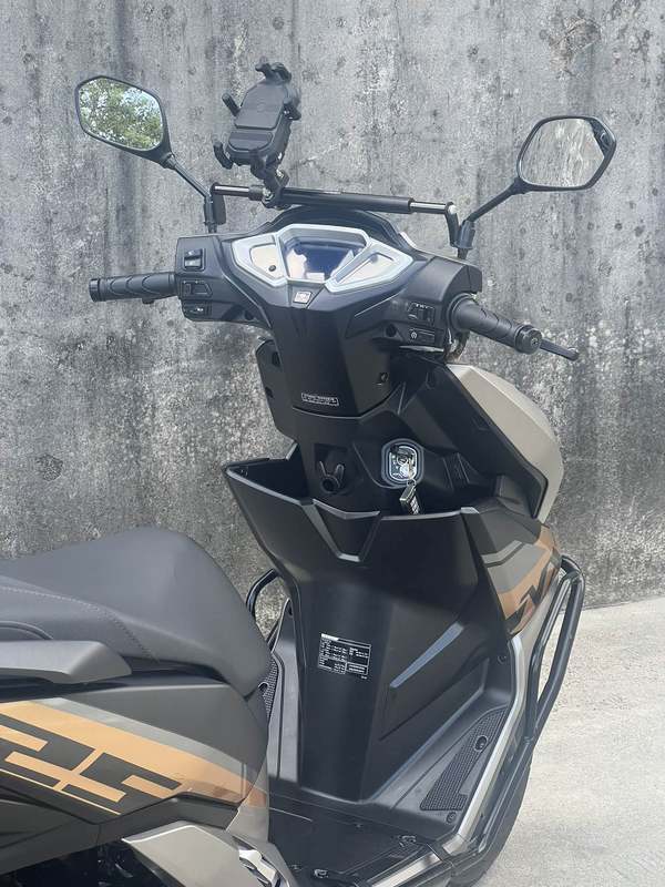 二手五羊本田NX125