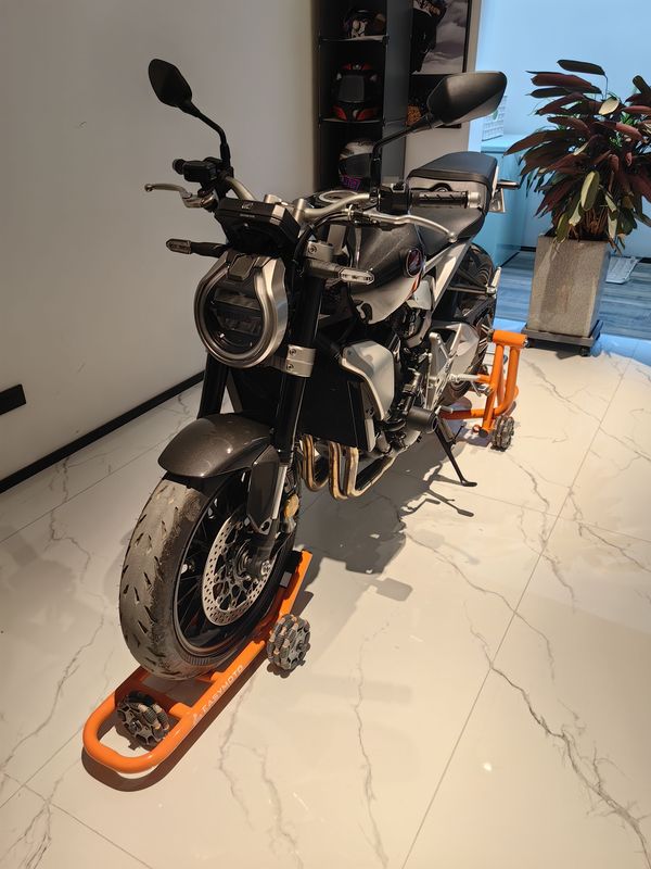 二手本田CB1000R