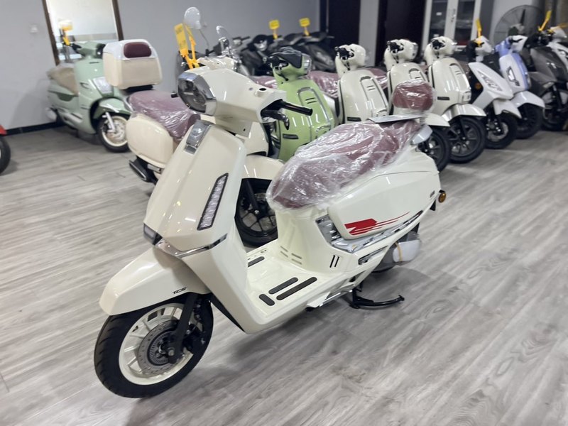 二手QJMOTOR阳光迪诺
