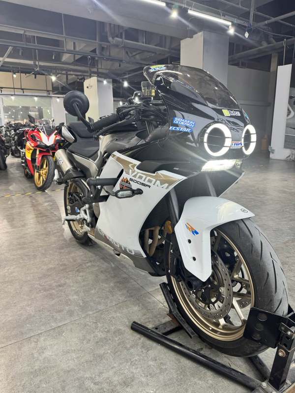 二手春风500SR VOOM