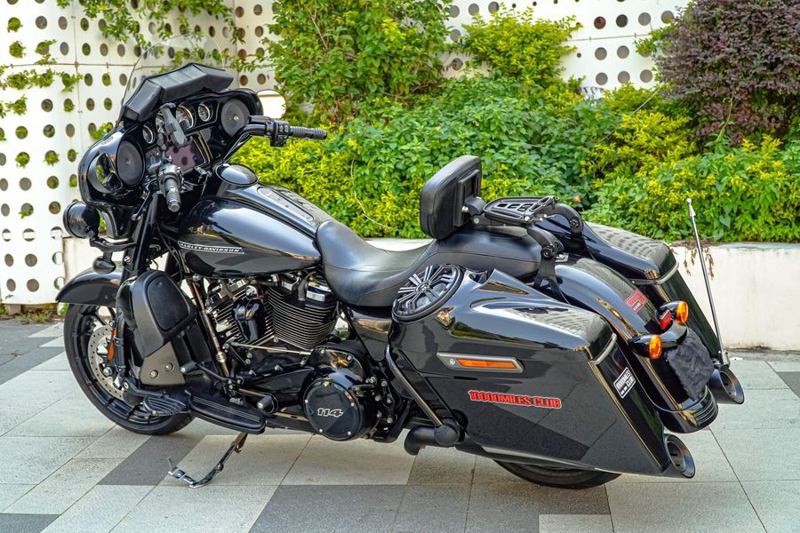 二手哈雷戴维森大道滑翔 Street Glide