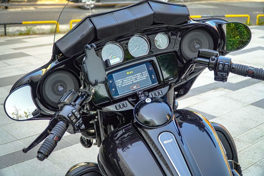 二手哈雷戴维森大道滑翔 Street Glide