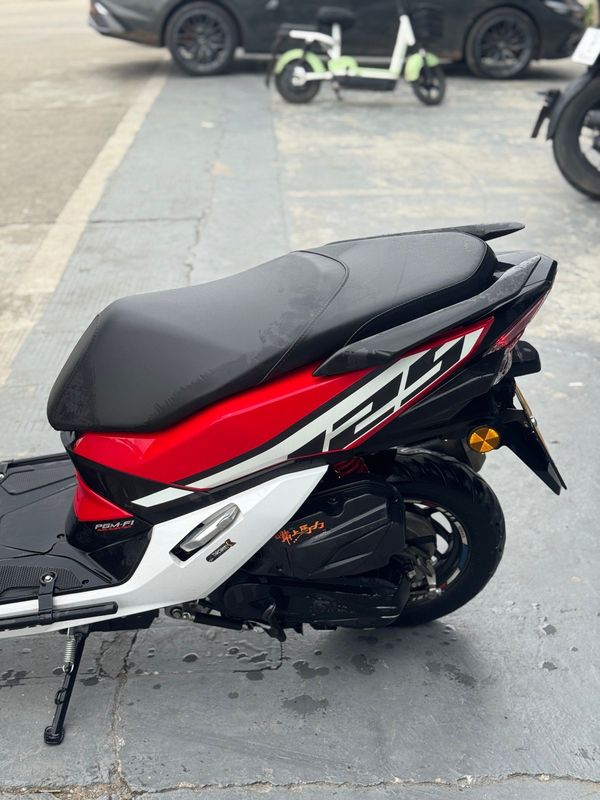 二手五羊本田NX125